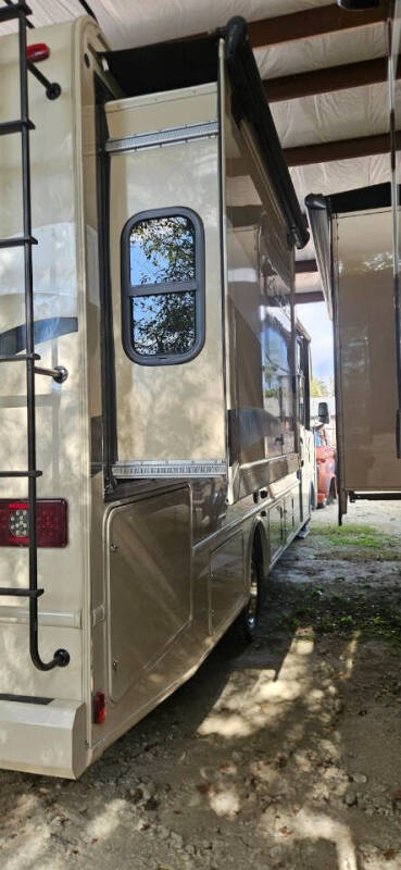 2017 Thor Motor Coach ACE 30.1