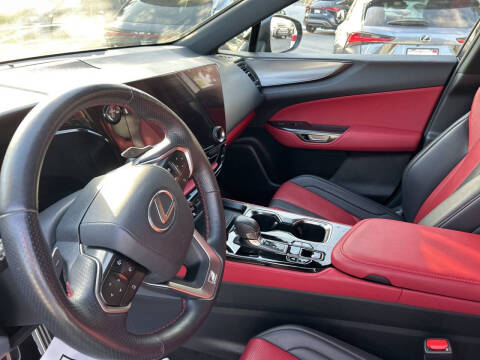 2024 Lexus NX 450h+ F SPORT Handling