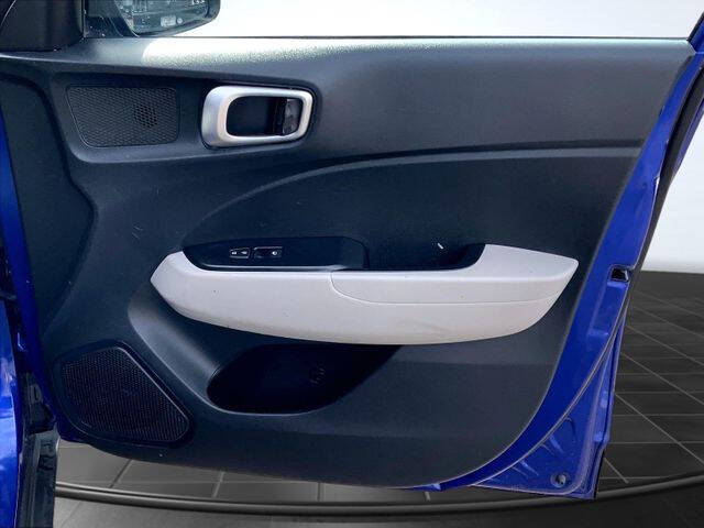 2023 Hyundai Venue SEL