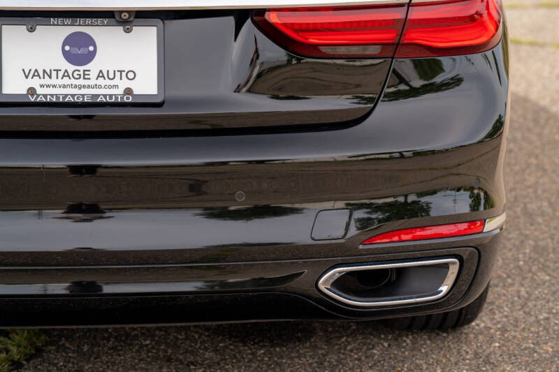 2018 BMW 7 Series 740e xDrive iPerformance