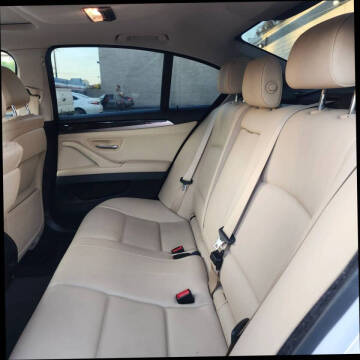 2016 BMW 5 Series 528i