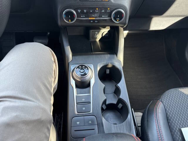 2025 Ford Escape ST-Line