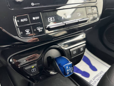 2022 Toyota Prius LE