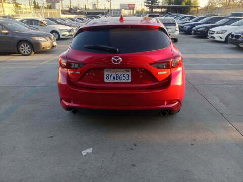 2018 Mazda MAZDA3 Touring