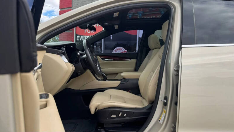 2017 Cadillac XT5 Luxury