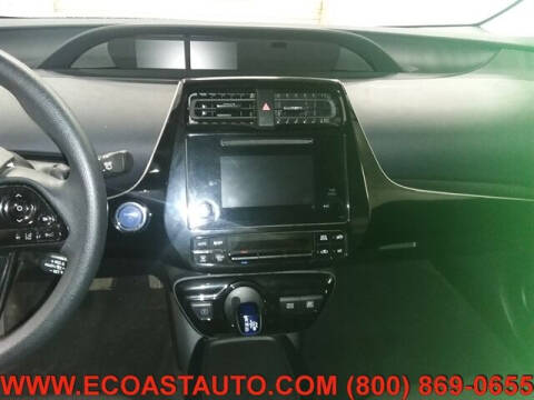 2019 Toyota Prius XLE