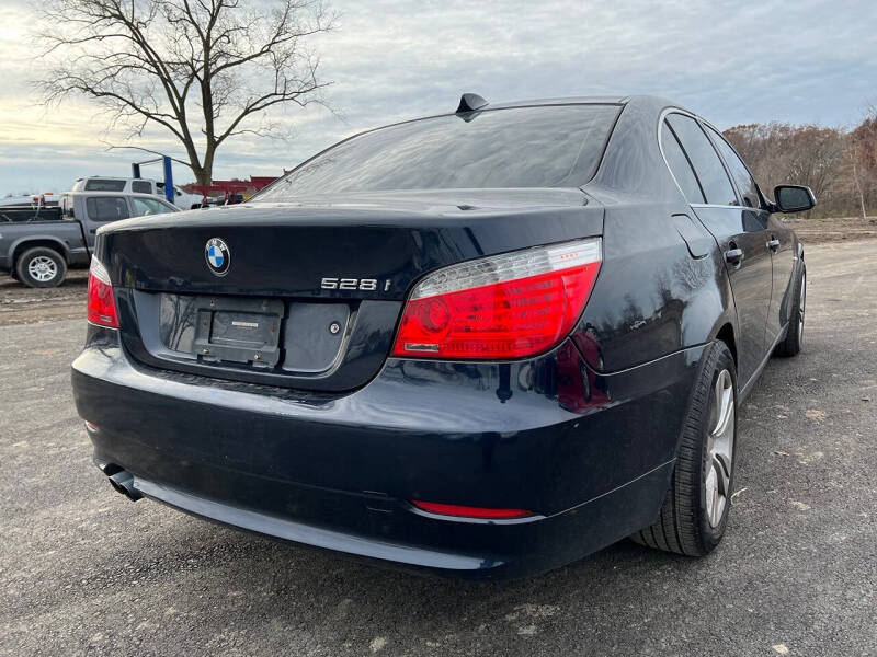 2010 BMW 5 Series 528i xDrive