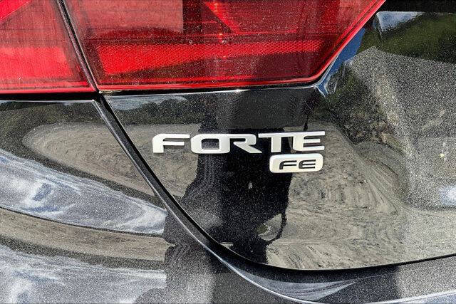 2022 Kia Forte FE