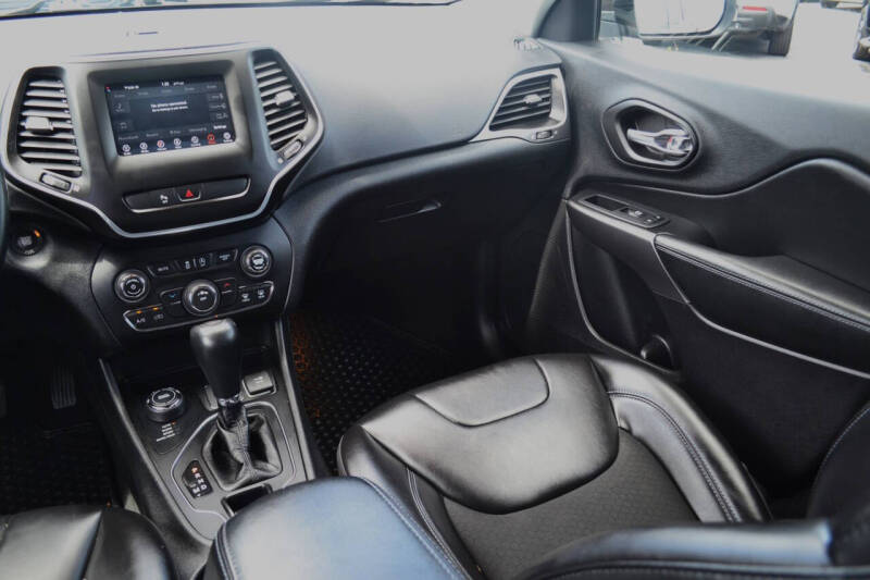 2020 Jeep Cherokee Latitude Plus