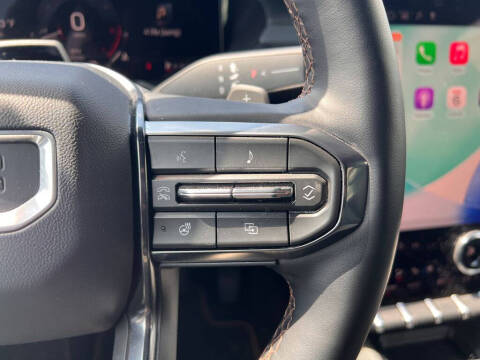 2024 GMC Acadia AT4