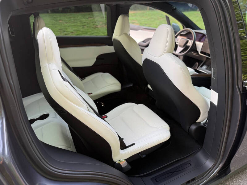 2023 Tesla Model X