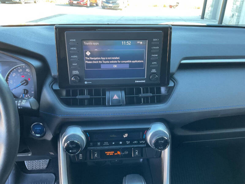 2022 Toyota RAV4 Hybrid SE