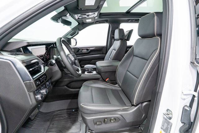 2025 GMC Yukon Elevation