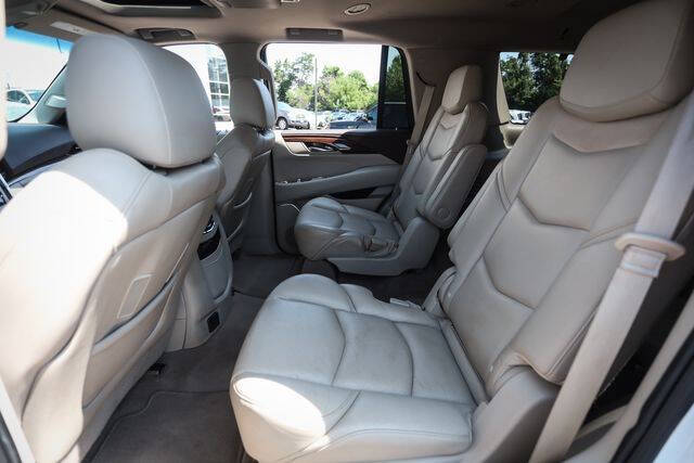 2017 Cadillac Escalade Luxury