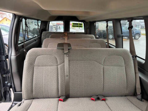 2017 Chevrolet Express LT 3500