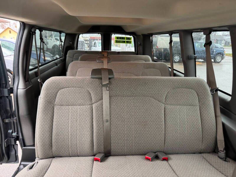 2017 Chevrolet Express LT 3500