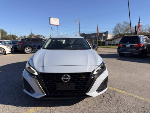2023 Nissan Altima 2.5 SR