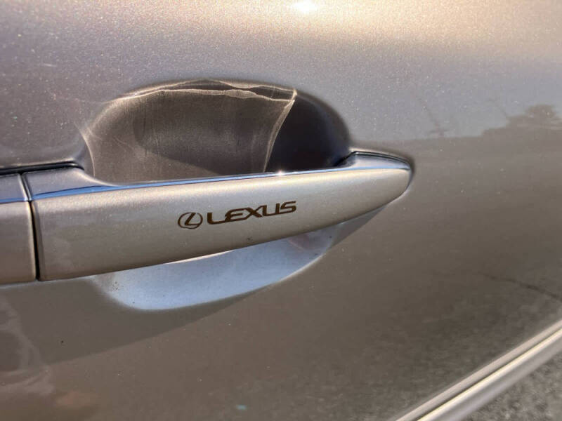 2004 Lexus SC 430