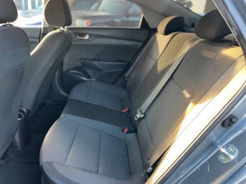 2019 Hyundai Accent SE