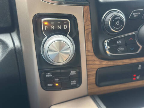 2015 RAM 1500 Laramie Limited