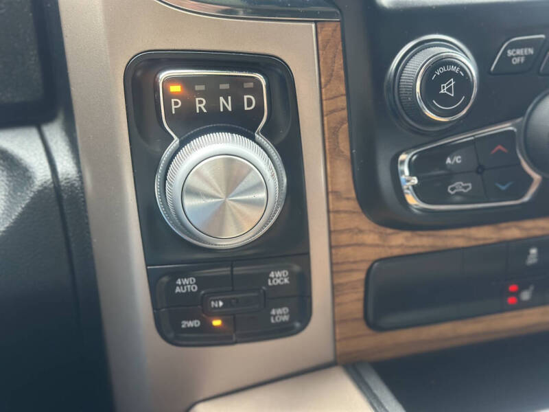 2015 RAM 1500 Laramie Limited