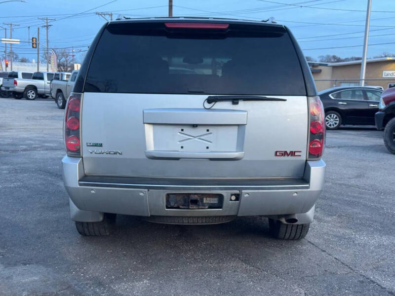 2011 GMC Yukon Denali