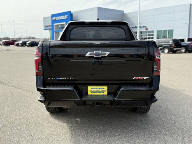 2025 Chevrolet Silverado EV RST