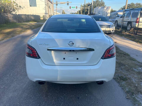 2012 Nissan Maxima