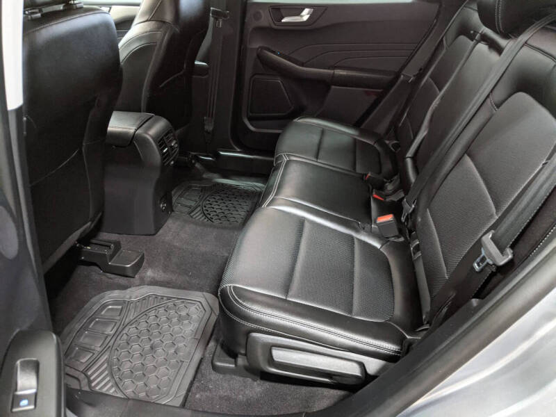 2022 Ford Escape SEL