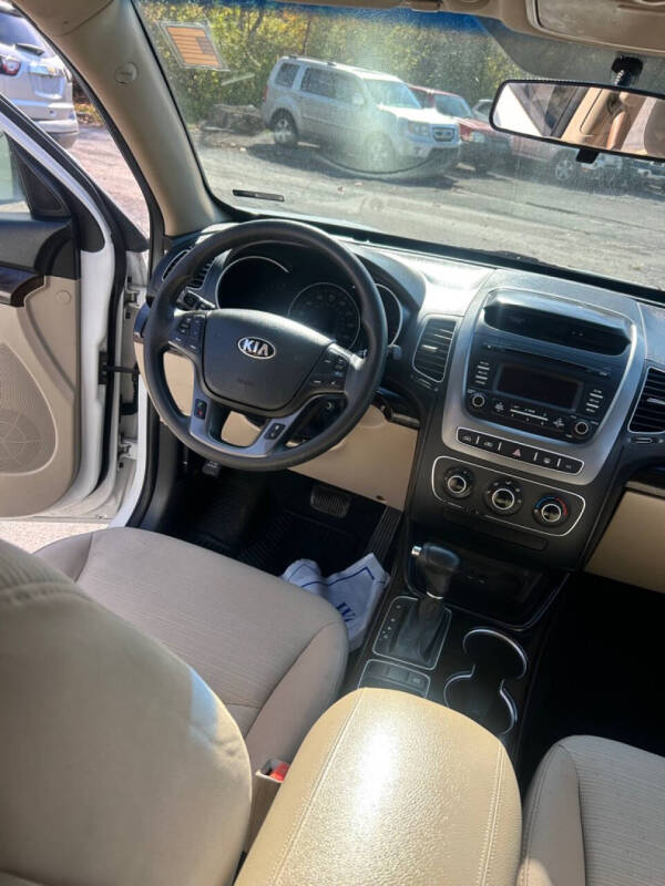 2014 Kia Sorento LX