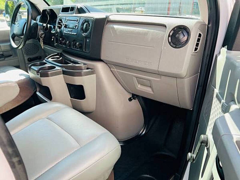 2013 Ford E-Series