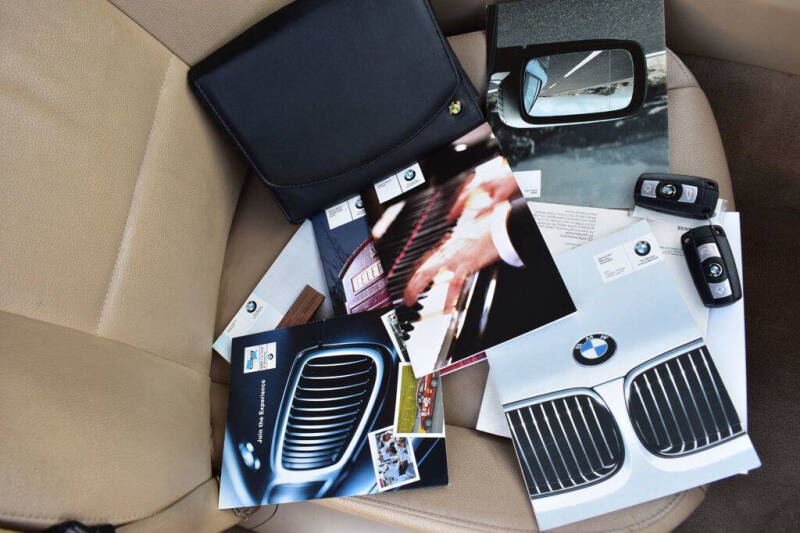 2011 BMW 3 Series 328i