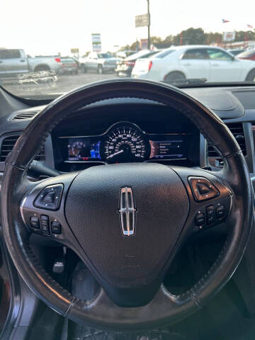2013 Lincoln MKS