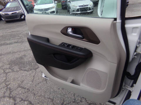 2017 Chrysler Pacifica Touring Plus