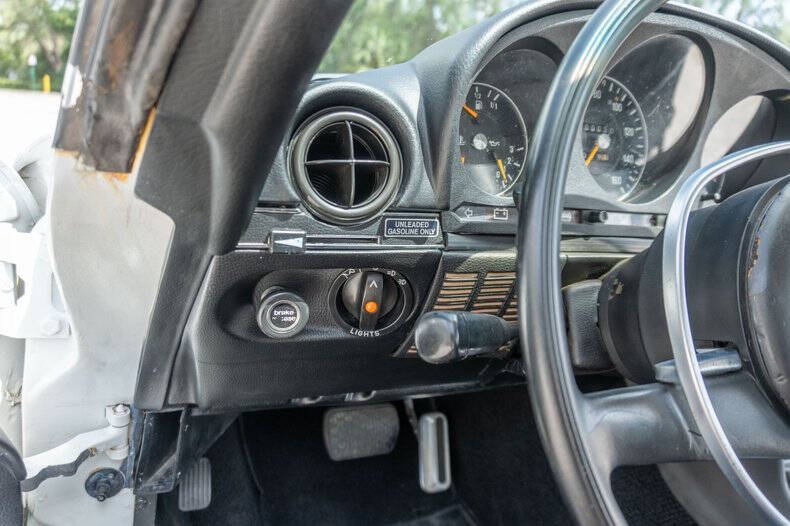 1977 Mercedes-Benz 450-Class
