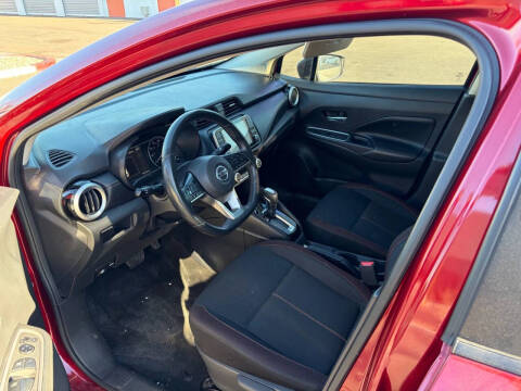 2020 Nissan Versa SR