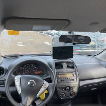 2015 Nissan Versa 1.6 S