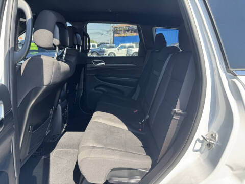 2020 Jeep Grand Cherokee Laredo