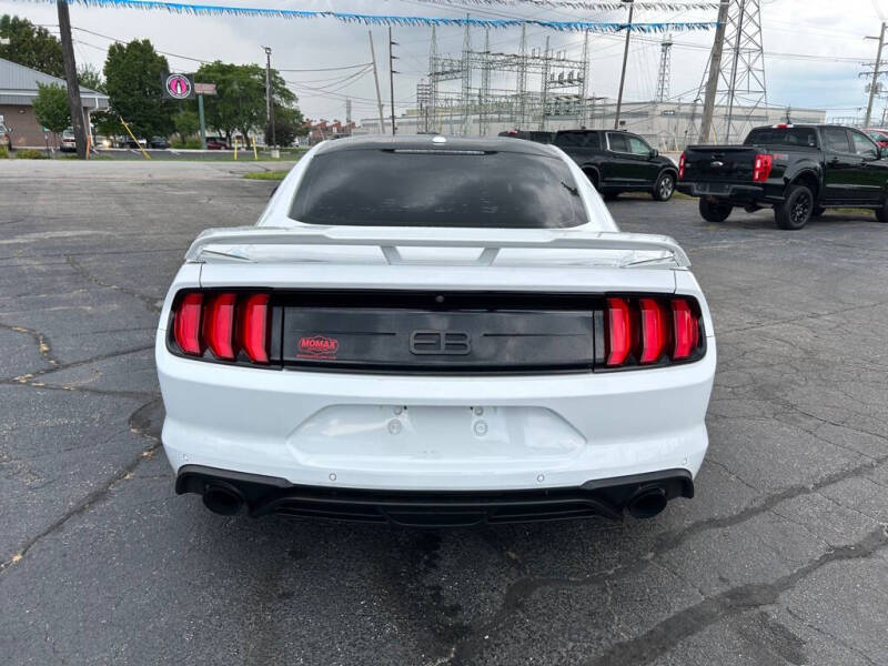 2019 Ford Mustang