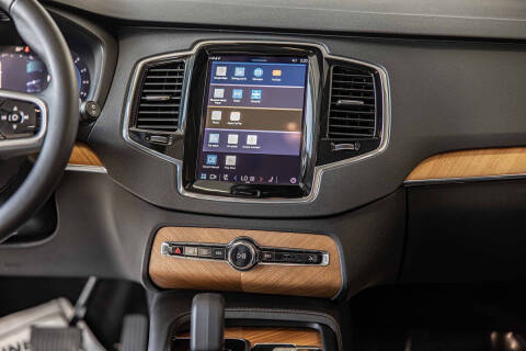 2025 Volvo XC90 B6 Plus Bright Theme 7P