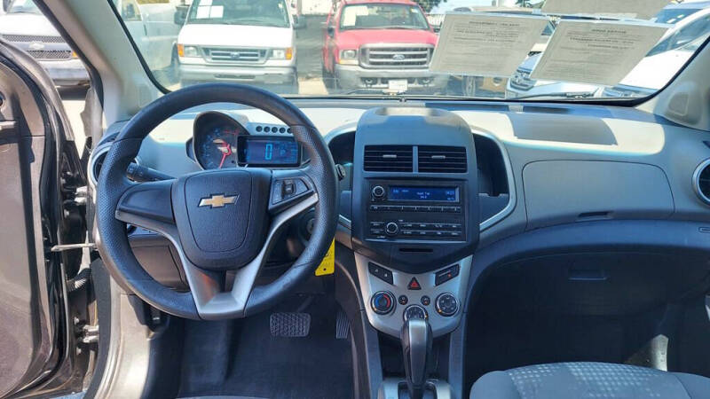2016 Chevrolet Sonic LS Auto