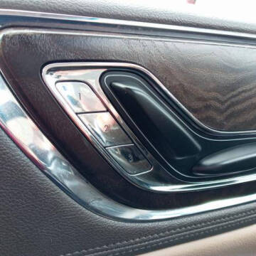 2017 Lincoln Continental Select