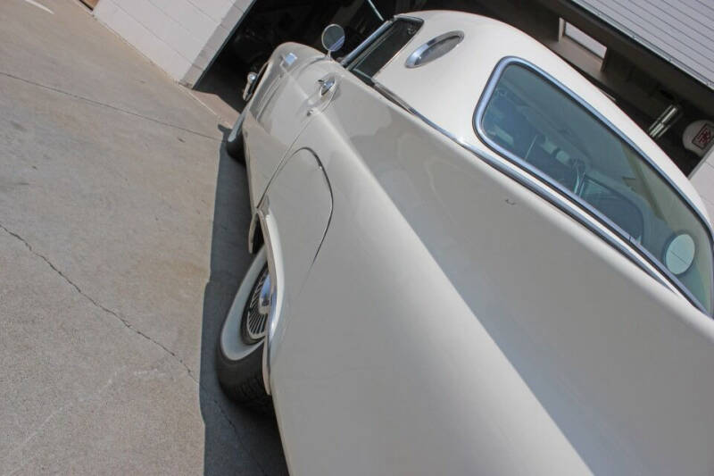 1957 Ford Thunderbird