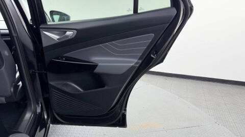 2023 Volkswagen ID.4 Pro S Plus