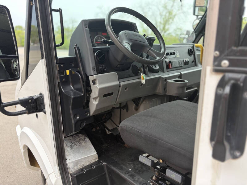 2013 Isuzu NPR