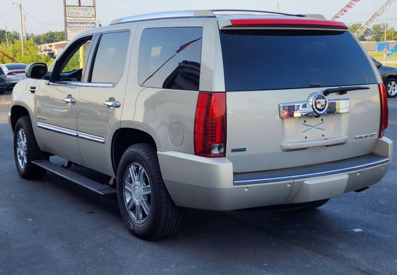 2010 Cadillac Escalade Premium