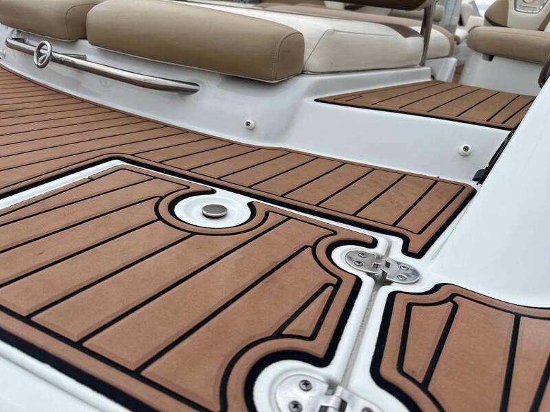 2013 Crownline E260 XS
