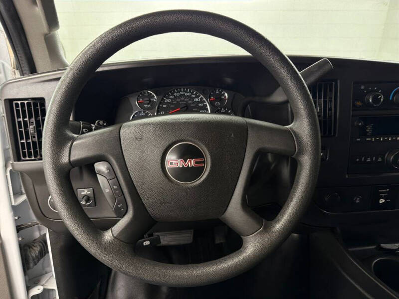 2024 GMC Savana 2500