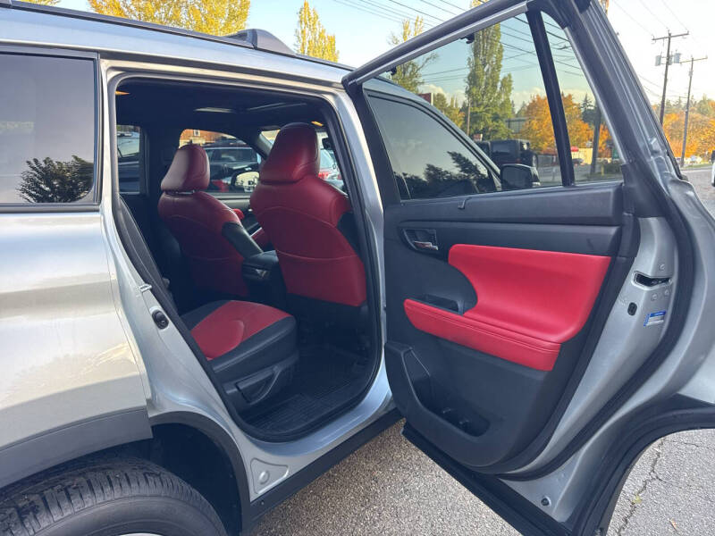 2022 Toyota Highlander XSE