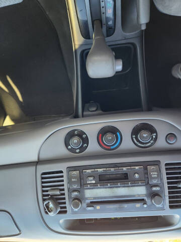 2004 Toyota Camry LE